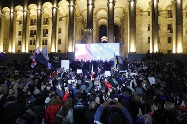 Новини світу - Усупереч протестам: Сейм Латвії схвалив вихід зі Стамбульської конвенції