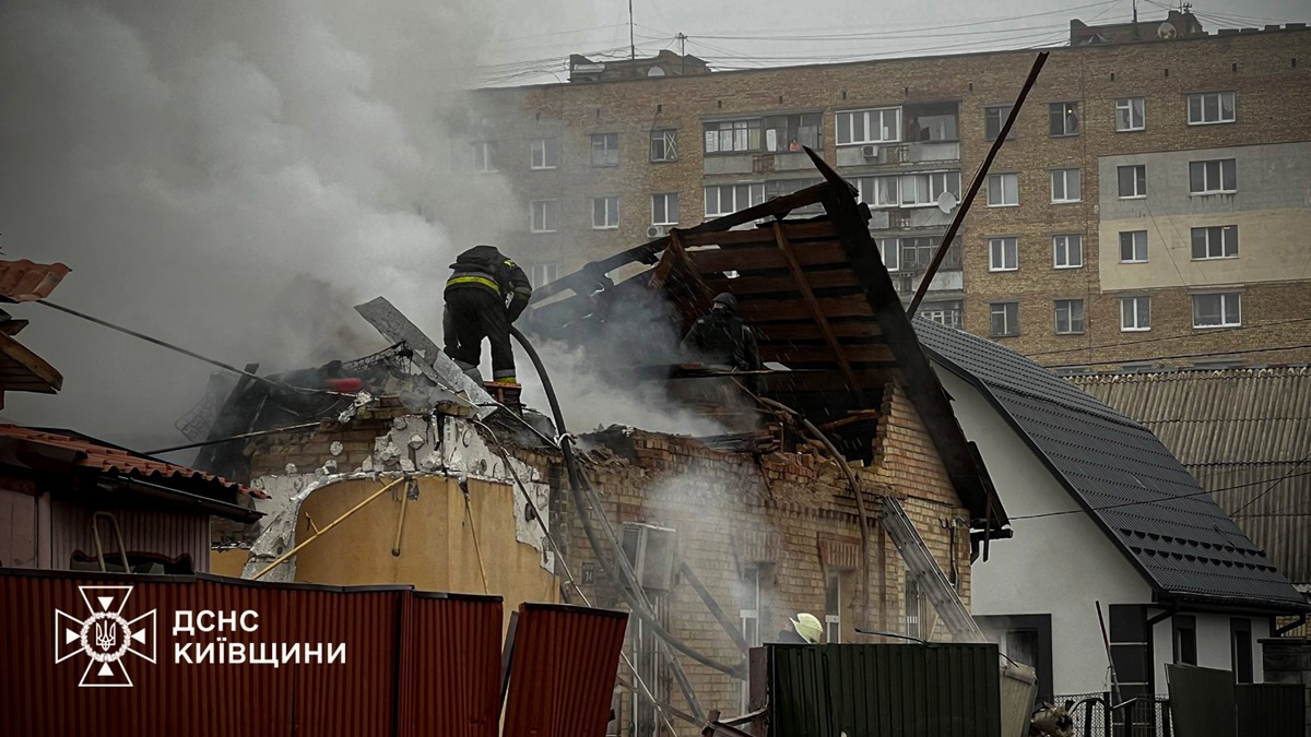 Новини України - ДСНС показала наслідки обстрілу Київщини