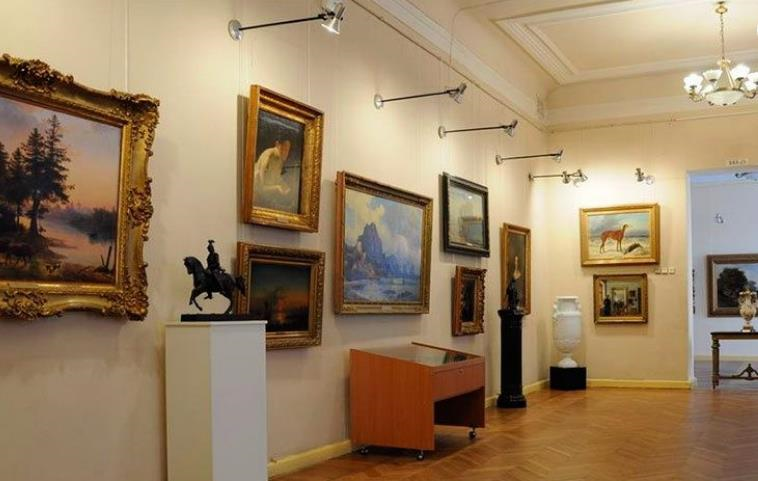 ГУР опублікувало дані про цінності, які росіяни викрали у Херсоні