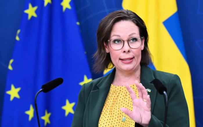 Новини світу - Імпорт ЄС з РФ на 124 млрд перевищив допомогу Україні - глава МЗС Швеції