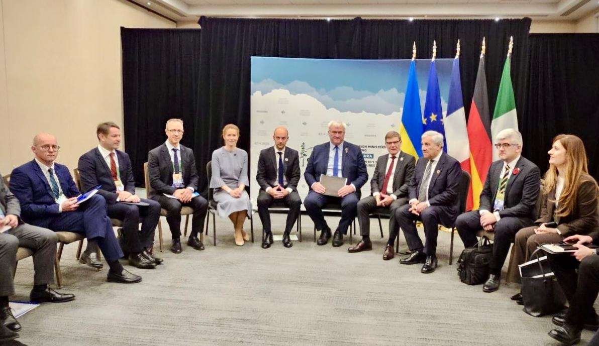 Новини України - Сибіга запевнив G7, що корупціонери в Україні понесуть покарання