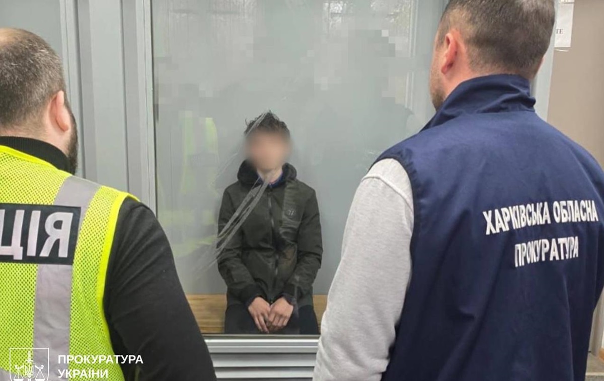 Новини України - У Харкові 16-річний юнак підпалив локомотив