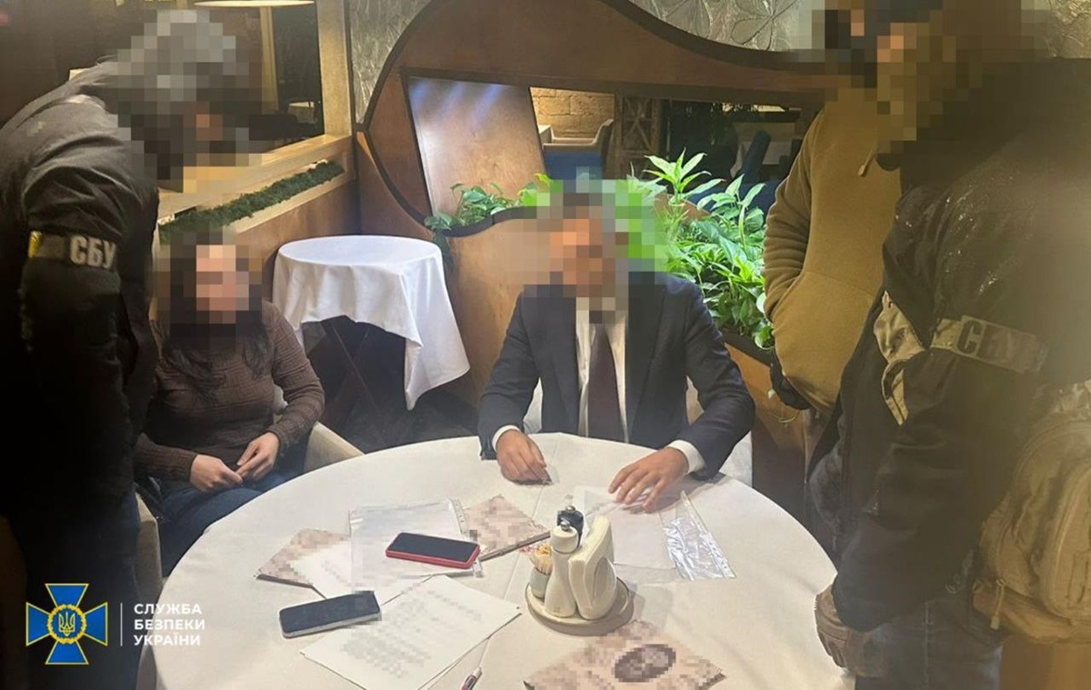 Новини України - У Києві затримали політика на хабарі у $160 тисяч