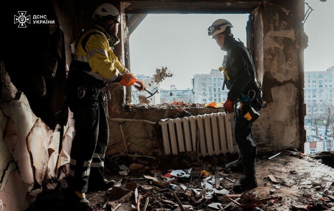 Новини Києва - У Києві знову зросло число жертв російської атаки