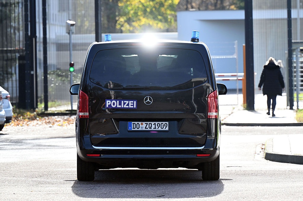 В Німеччині затримали чоловіка, що планував убити Меркель і Шольца