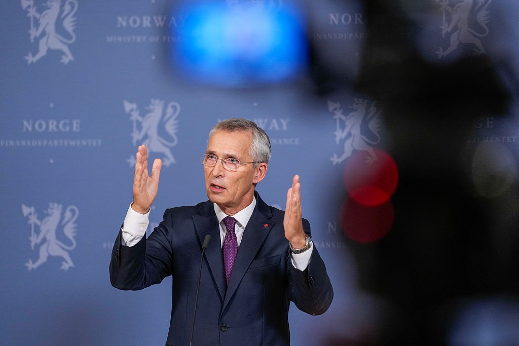 Відмова Україні. Мемуари екс-голови НАТО