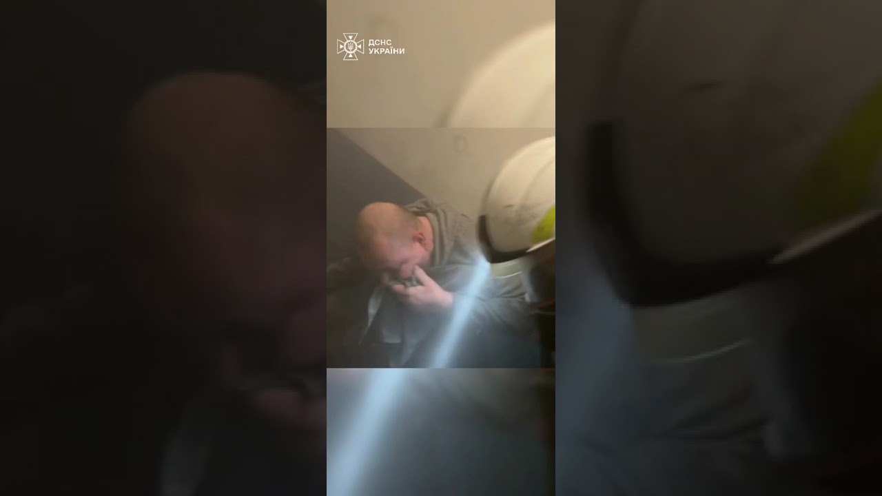 Запоріжжя: під час пожежі надзвичайники врятували п’ятьох людей, серед яких дитина