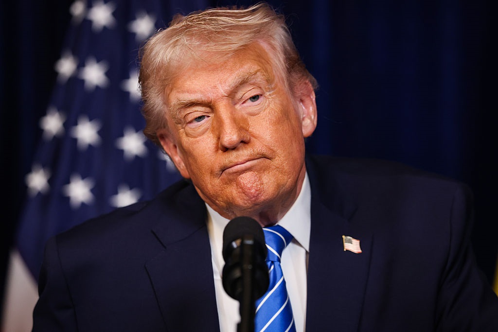 Новини світу - США отримають до 50 млн барелів нафти з Венесуели - Трамп