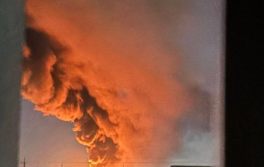 У Луцьку після прильоту БПЛА спалахнула пожежа