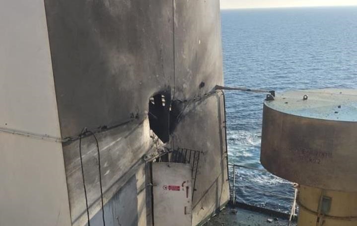 Росіяни атакували судно в Українському морському коридорі